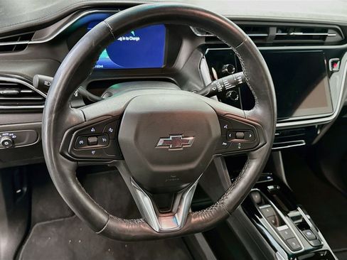 Used 2023 Chevrolet Bolt LT w/ Infotainment Package FWD image 18