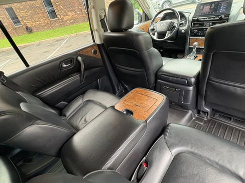 Used 2021 Nissan Armada SL w/ Captain's Chairs Package AWD/4WD image 35