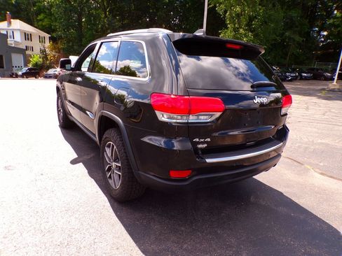 Used 2018 Jeep Grand Cherokee Limited AWD/4WD image 14