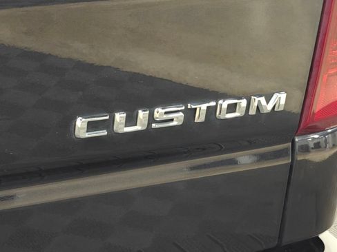 Used 2023 Chevrolet Silverado 1500 Custom AWD/4WD image 47