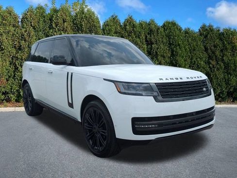 Used 2026 Land Rover Range Rover Long Wheelbase SE AWD/4WD image 3