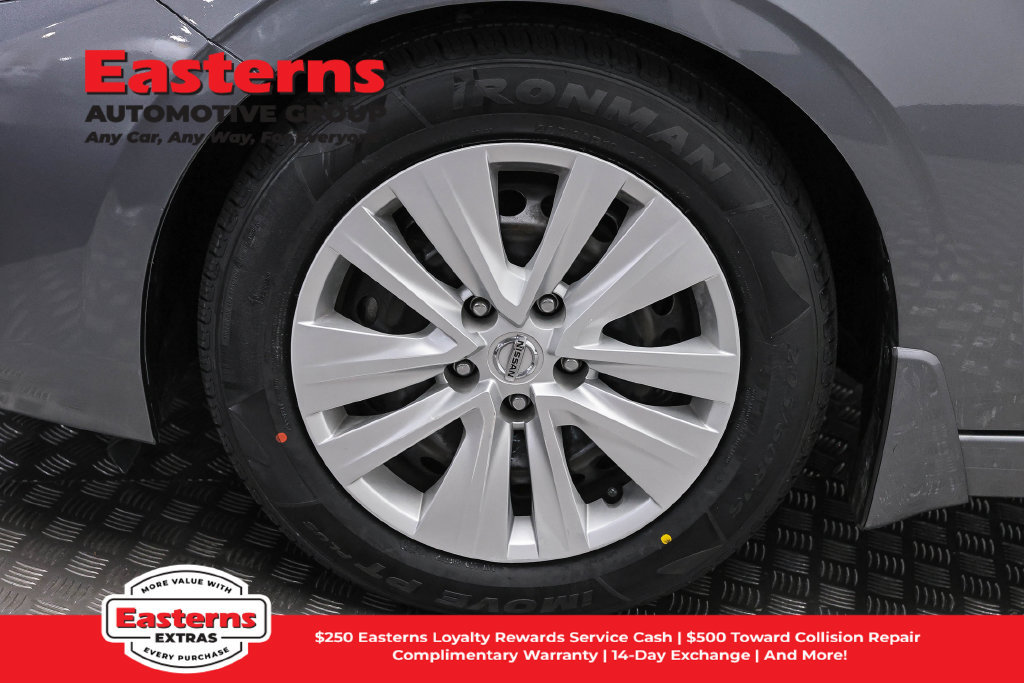 Used 2023 Nissan Sentra S FWD image 32