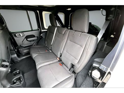 Used 2023 Jeep Wrangler Unlimited Sport AWD/4WD image 24