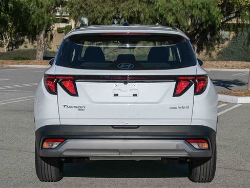 New 2026 Hyundai Tucson Blue SE image 6