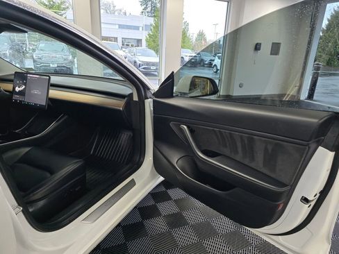 Used 2020 Tesla Model 3 Long Range image 43