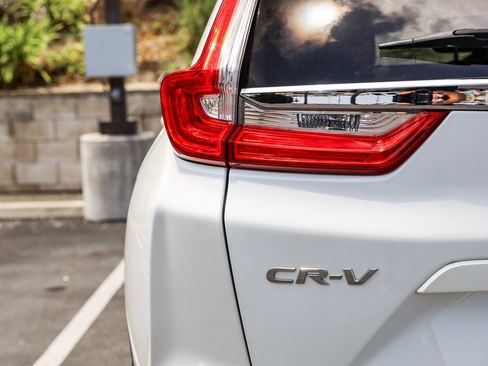 Used 2018 Honda CR-V EX-L image 7