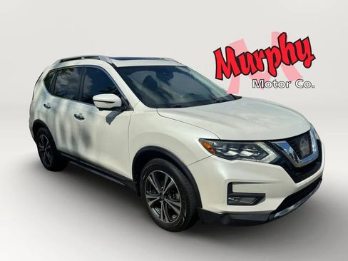 Used 2017 Nissan Rogue SL w/ SL Premium Package FWD image 9