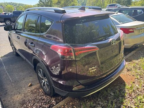 Used 2016 Toyota RAV4 XLE AWD/4WD image 3