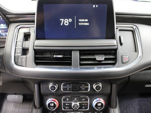 Used 2024 GMC Yukon XL AT4 w/ AT4 Premium Plus Package AWD/4WD image 21