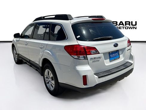 Used 2013 Subaru Outback 2.5i AWD/4WD image 7