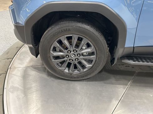 Used 2025 Toyota Land Cruiser w/ Premium Package image 33