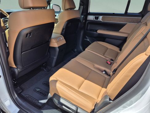 New 2026 Hyundai Santa Fe Limited FWD image 17
