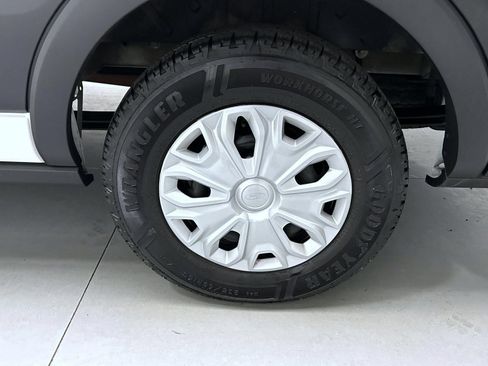 Used 2025 Ford Transit 350 XLT RWD image 21