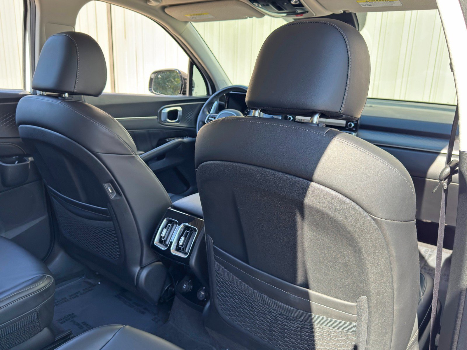 Used 2023 Kia Sorento SX AWD/4WD image 32