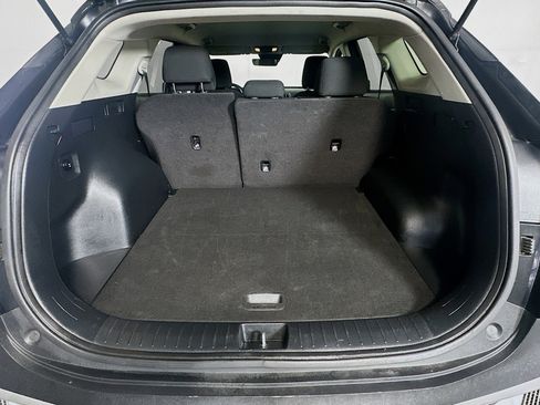 Used 2025 Kia Sportage LX image 28