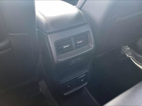 Used 2024 Ford Edge Titanium w/ Equipment Group 301A AWD/4WD image 10