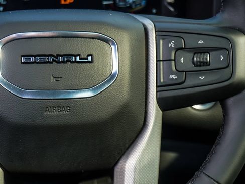 Used 2024 GMC Yukon XL Denali RWD image 14