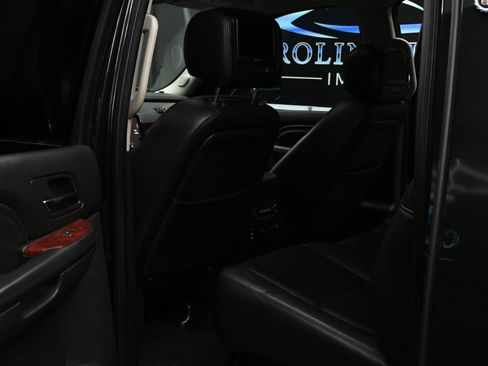Used 2013 Cadillac Escalade EXT Luxury AWD/4WD image 33