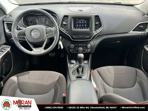 Used 2019 Jeep Cherokee Latitude w/ Popular Appearance Group AWD/4WD image 13
