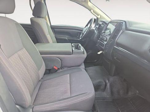 Used 2022 Nissan Titan S w/ S Utility Package image 15