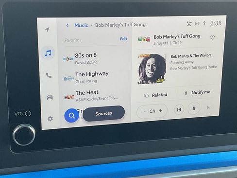 Used 2025 Toyota Tacoma TRD Off-Road image 32