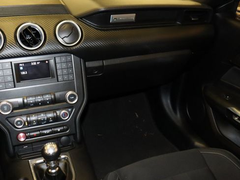 Used 2019 Ford Mustang Coupe image 20