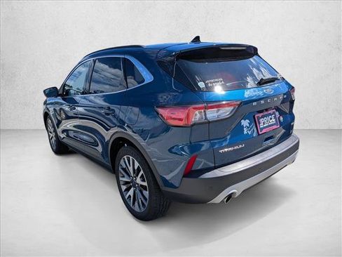 Used 2020 Ford Escape Titanium FWD image 6