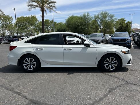 Used 2024 Honda Civic LX image 5