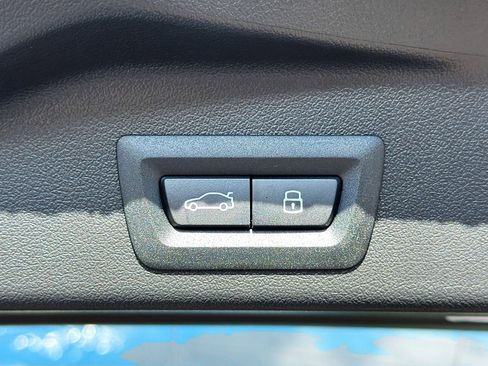 New 2026 BMW X5 sDrive40i w/ M Sport Package image 13