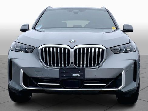 Used 2024 BMW X5 xDrive40i w/ Premium Package image 4