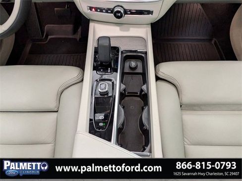 Used 2023 Volvo S60 B5 Ultimate w/ Climate Package image 18