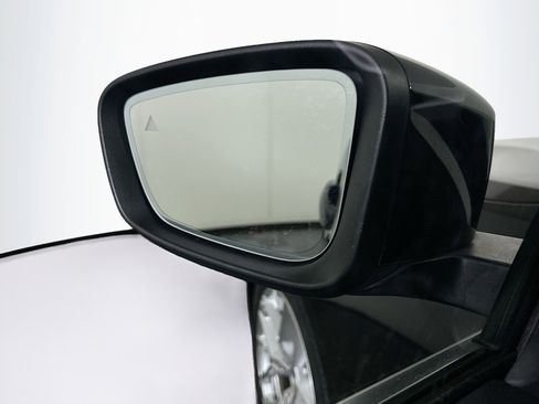 Used 2025 BMW 330i Sedan RWD image 16