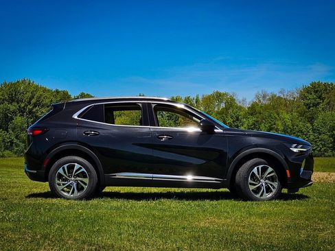 Certified 2023 Buick Envision Essence AWD/4WD image 2