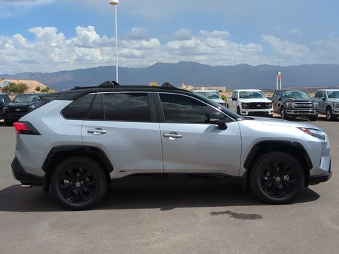 Used 2023 Toyota RAV4 XSE AWD/4WD image 2
