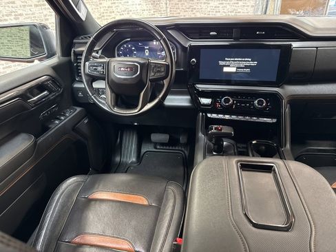 Used 2022 GMC Sierra 1500 AT4 w/ Technology Package image 15