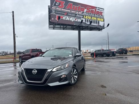 Used 2021 Nissan Altima 2.5 SL image 3