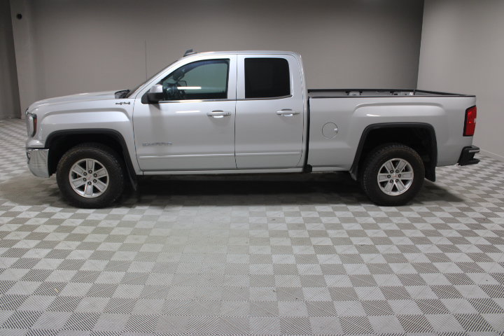 Used 2018 GMC Sierra 1500 SLE w/ SLE Value Package AWD/4WD image 7