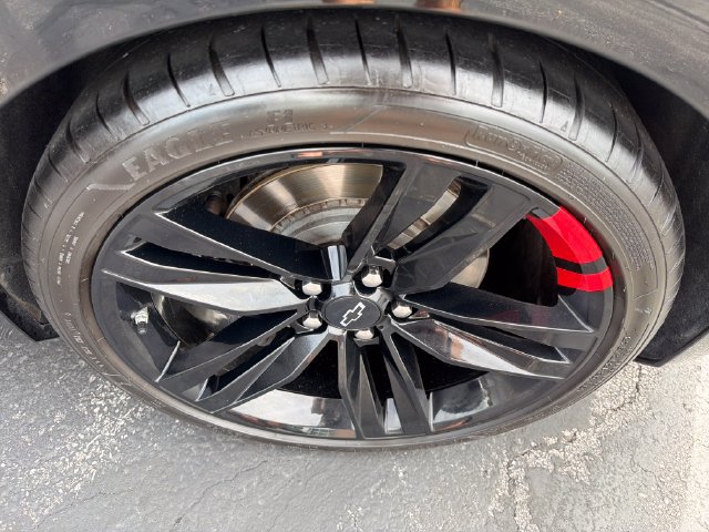 Certified 2022 Chevrolet Camaro SS w/ Redline Edition RWD image 26