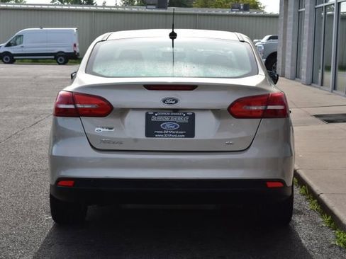 Used 2017 Ford Focus SE FWD image 8