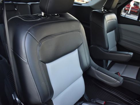 Used 2024 Ford Explorer XLT w/ Equipment Group 202A image 58