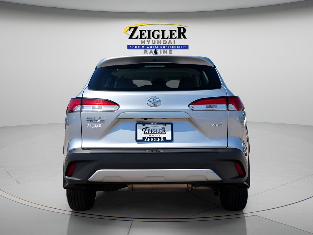 Used 2023 Toyota Corolla Cross L AWD/4WD image 6