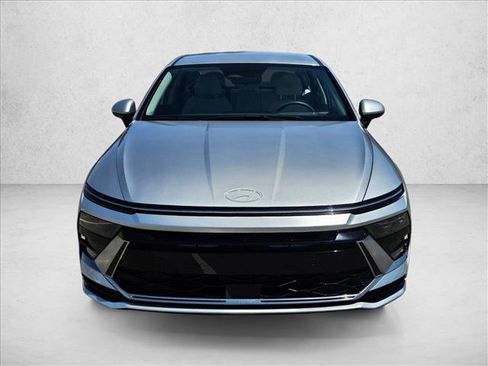 Used 2025 Hyundai Sonata SEL image 2