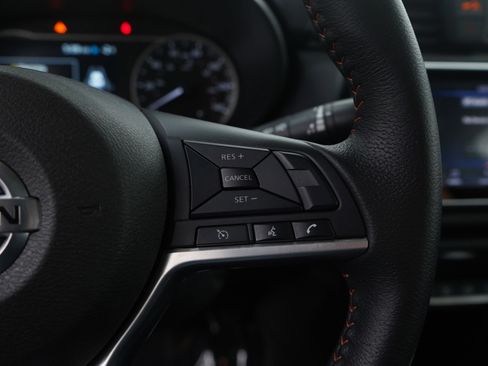 Used 2020 Nissan Versa SR w/ Trunk Package image 18