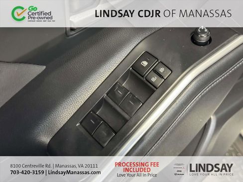 Used 2023 Toyota Highlander LE FWD image 28
