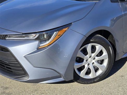 Used 2024 Toyota Corolla LE image 9