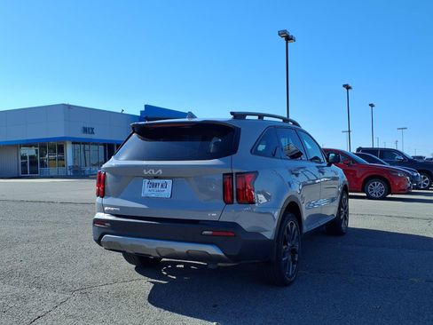 Used 2023 Kia Sorento SX Prestige AWD/4WD image 2