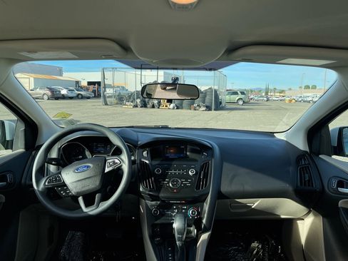 Used 2018 Ford Focus SE image 22