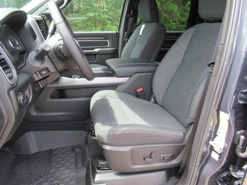 New 2026 RAM 3500 Big Horn AWD/4WD image 21
