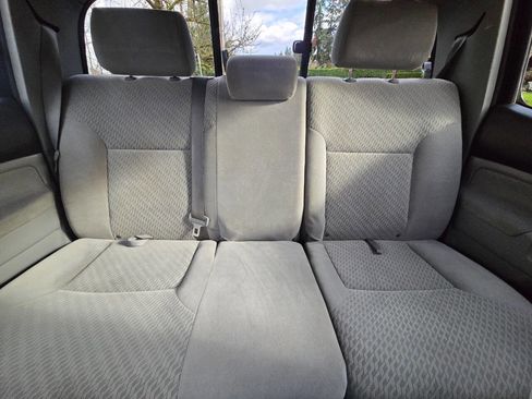 Used 2010 Toyota Tacoma V6 4x4 4dr Double Cab 5.0 ft S image 15