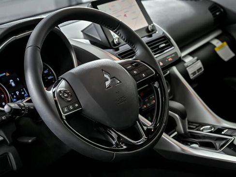 New 2025 Mitsubishi Eclipse Cross SE image 16